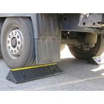 Hdut Wheel Stop1000X300X150 Blk