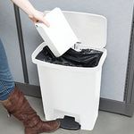 Rubbermaid Slimjim Pedal Bin 30L Wht