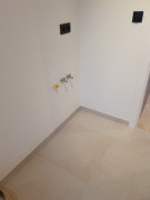 Plint gekit gasten bathroom